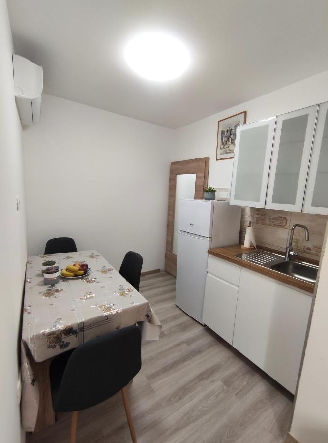 Apartma Ana Koper Zewnętrze zdjęcie