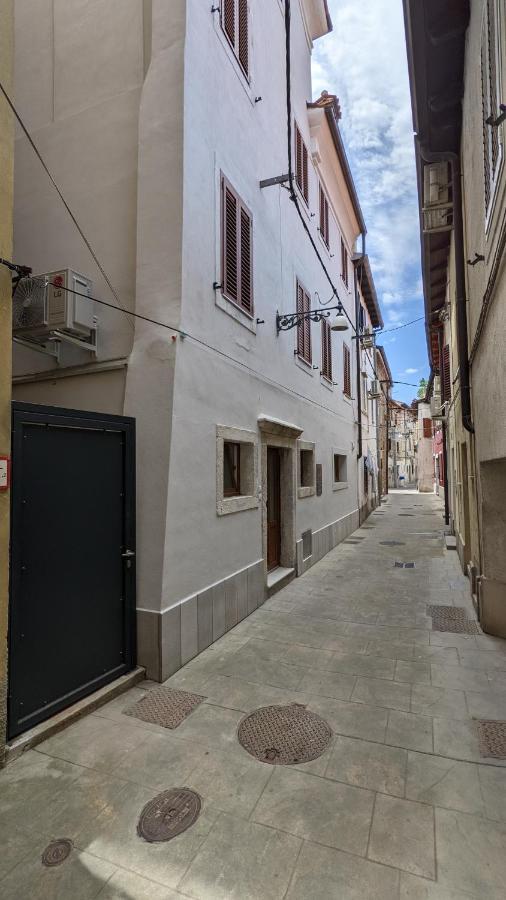 Apartma Ana Koper Zewnętrze zdjęcie